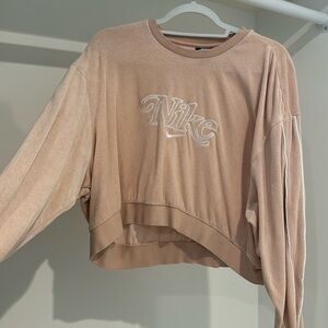 Like New Nike Crop Top Crewneck